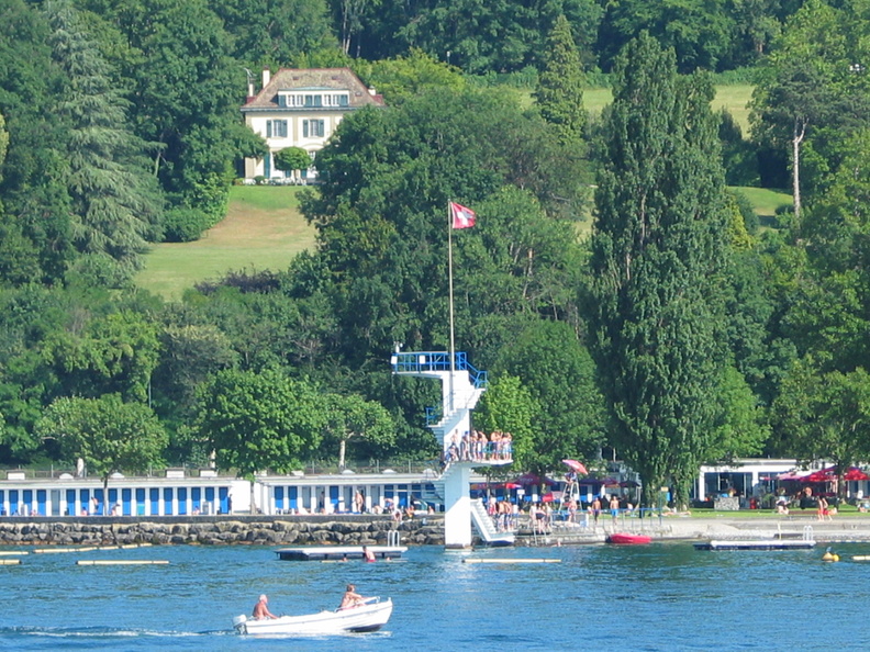 2006 06-Geneva Swimming in the Lake.jpg